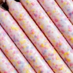 Ilgos dekoratyvinės cilindrinės žvakės - vaivorykštės konfeti (po 1vnt.) - Image 5